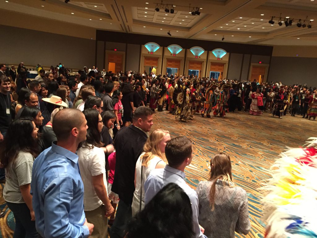 Hundreds of SACNAS participants join the Round Dance 