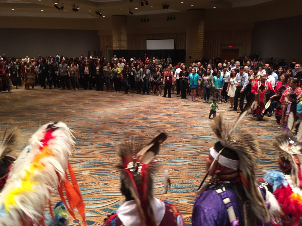 Hundreds of SACNAS participants join the Round Dance 