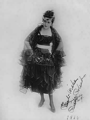 Ruth Roland as Spanish dancer